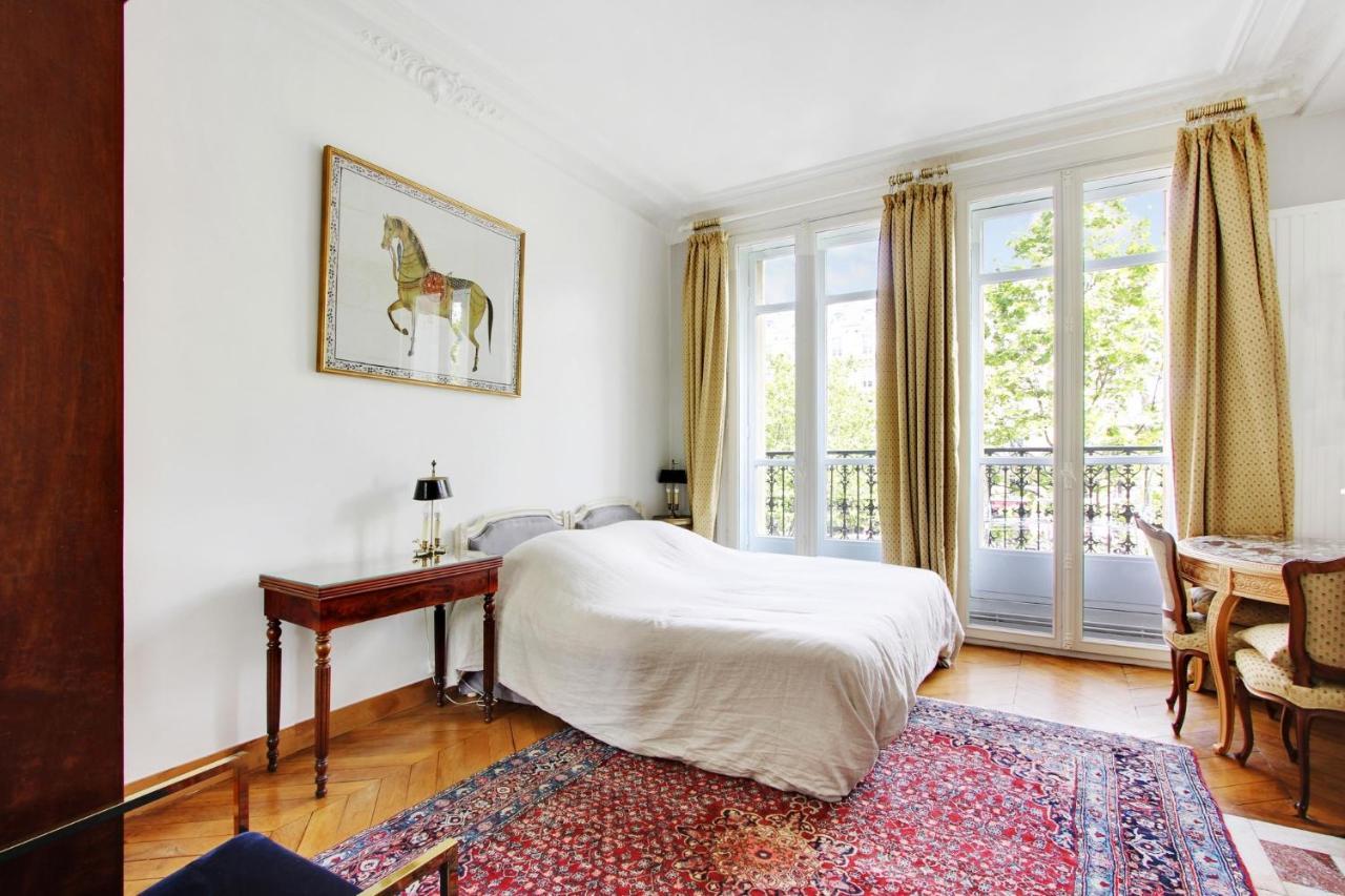 Suite Junior Avec Balcon Et Vue Sur Arc De Triomphe Париж Екстер'єр фото