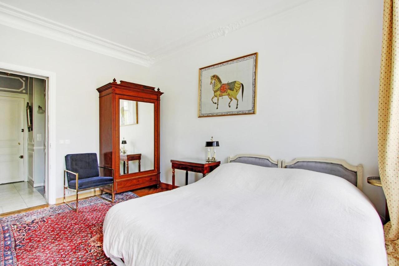 Suite Junior Avec Balcon Et Vue Sur Arc De Triomphe Париж Екстер'єр фото